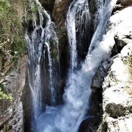 La Lucana Ordesa Ainsa 公寓